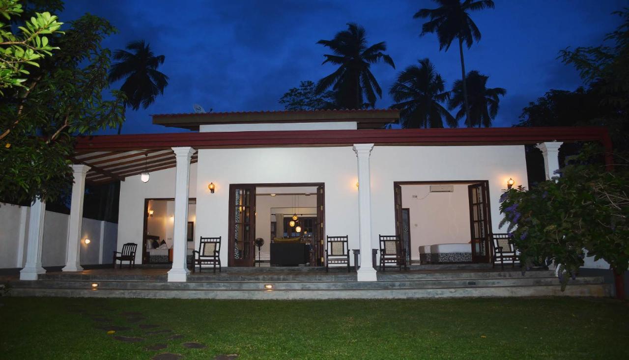 New Sithi Villas Hikkaduwa Exterior photo