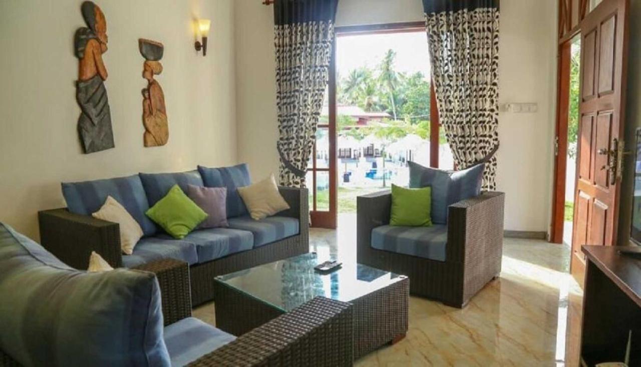 New Sithi Villas Hikkaduwa Exterior photo